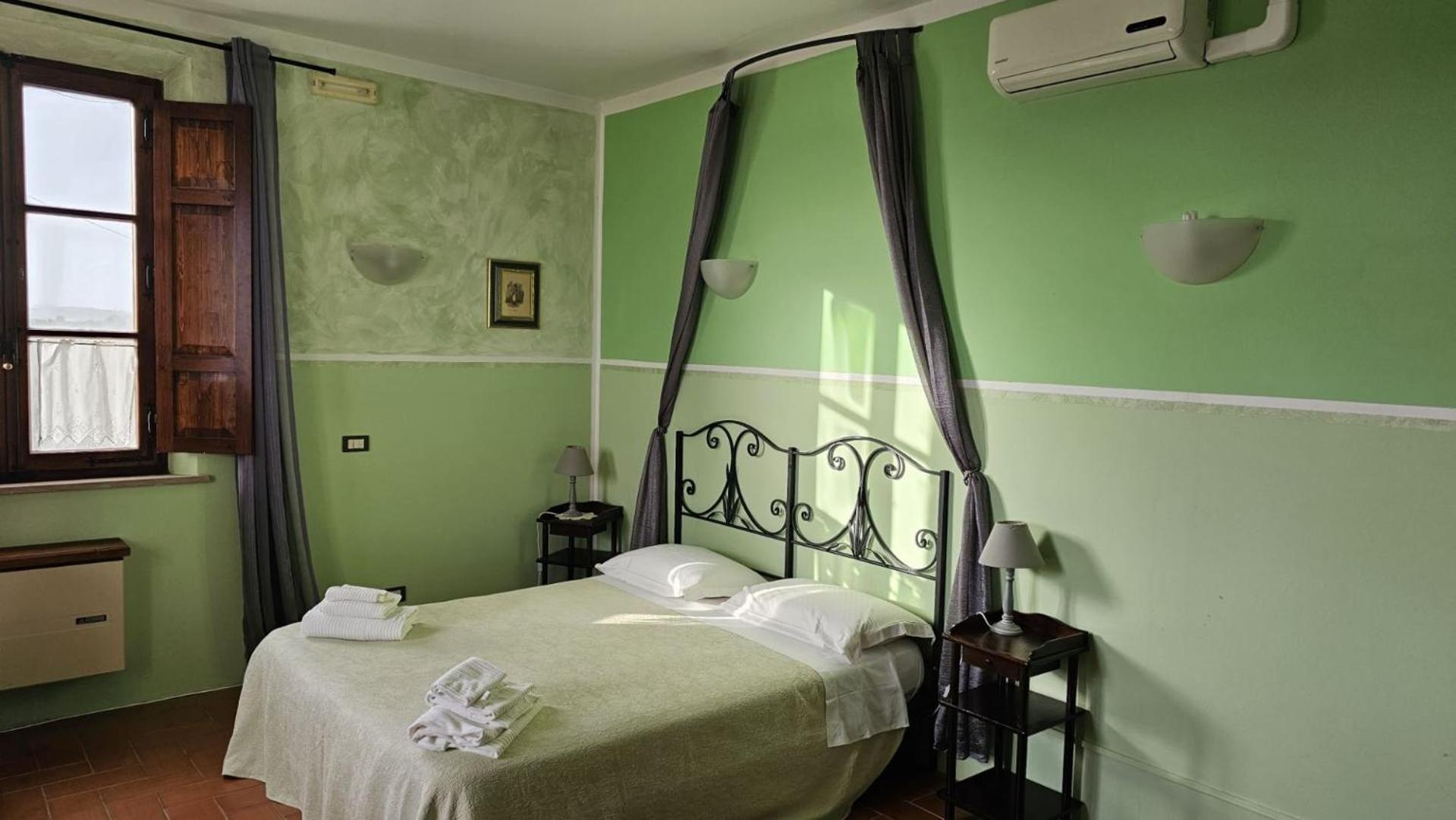 I Chiari Guest House Acquaviva  Bagian luar foto